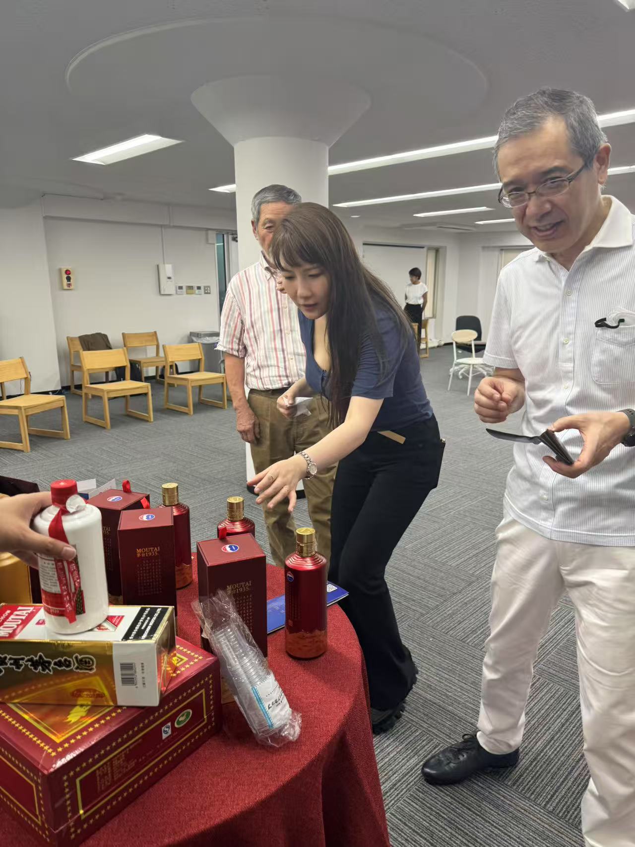 茅台酒与日本的联系